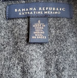 Banana Republic Extra Fine Merino Wool Cardigan, Small